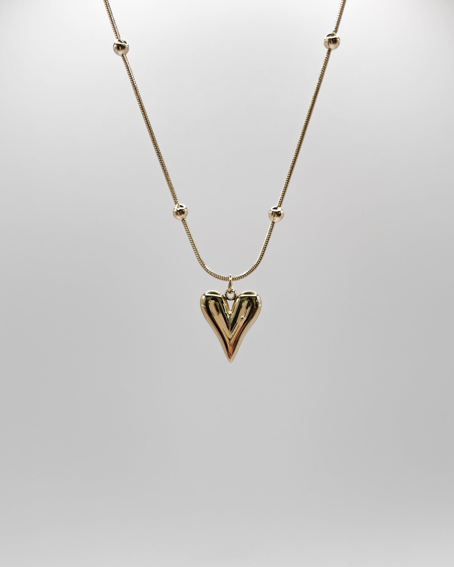 Herz Halskette aus Edelstahl – verstellbar, 18K vergoldet | NALOU Shop