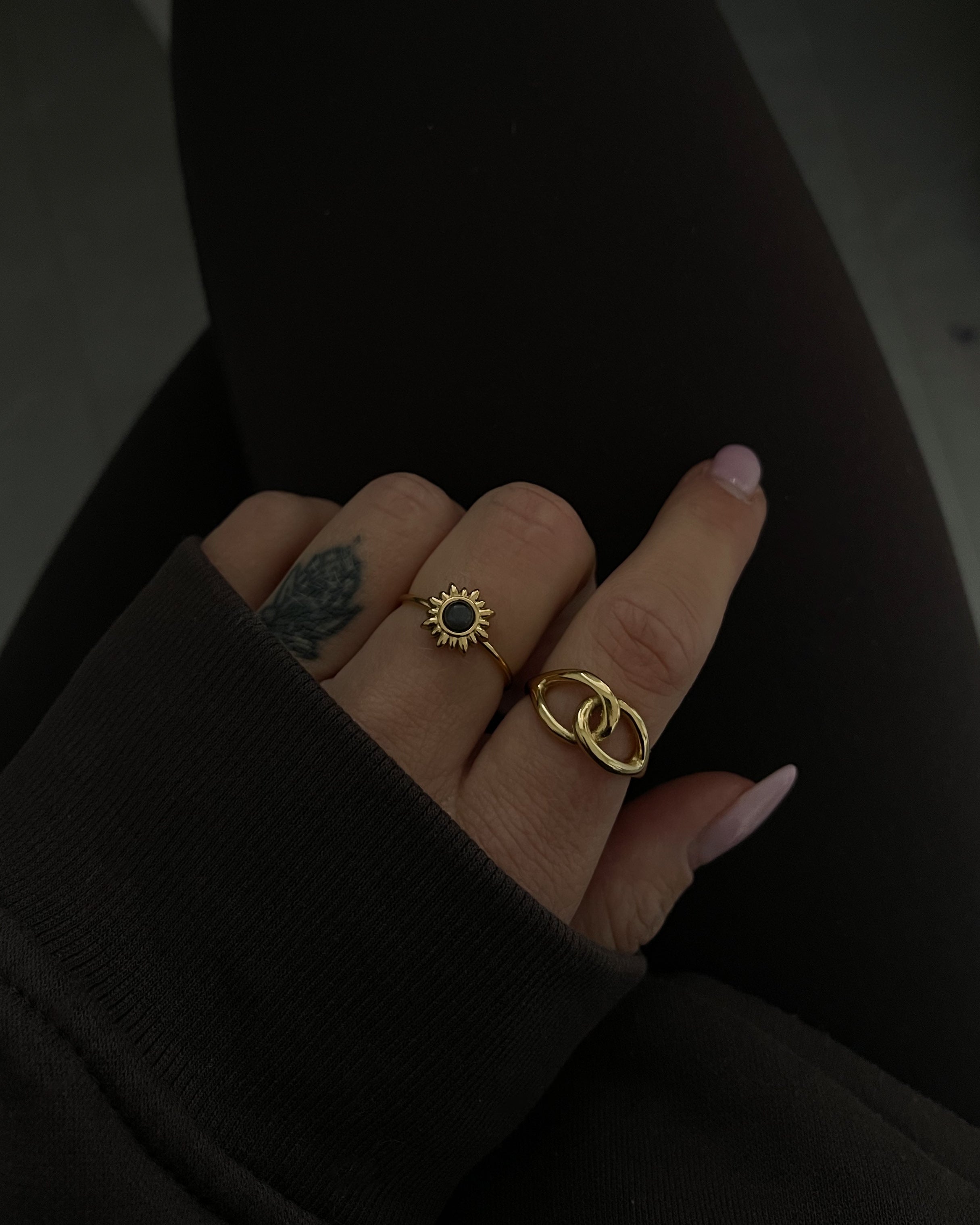 Ring Sunny Black