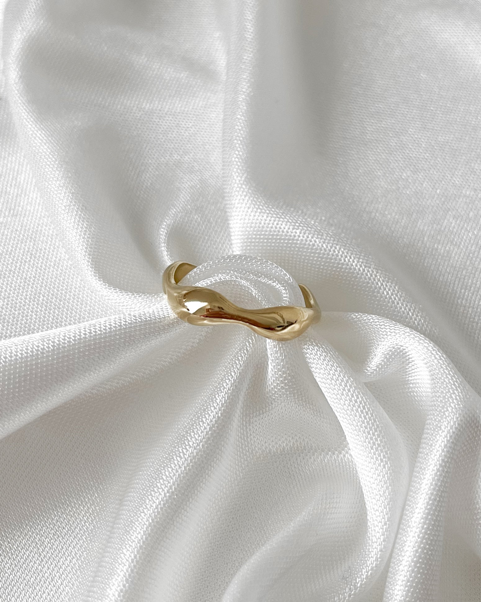 Ring ''Wave''