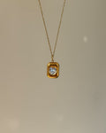 Charm Golden Heart Frame