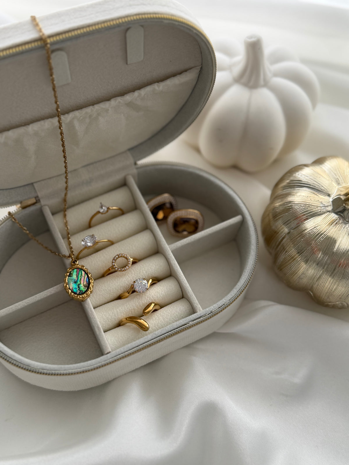Charm Mirror of Abalone