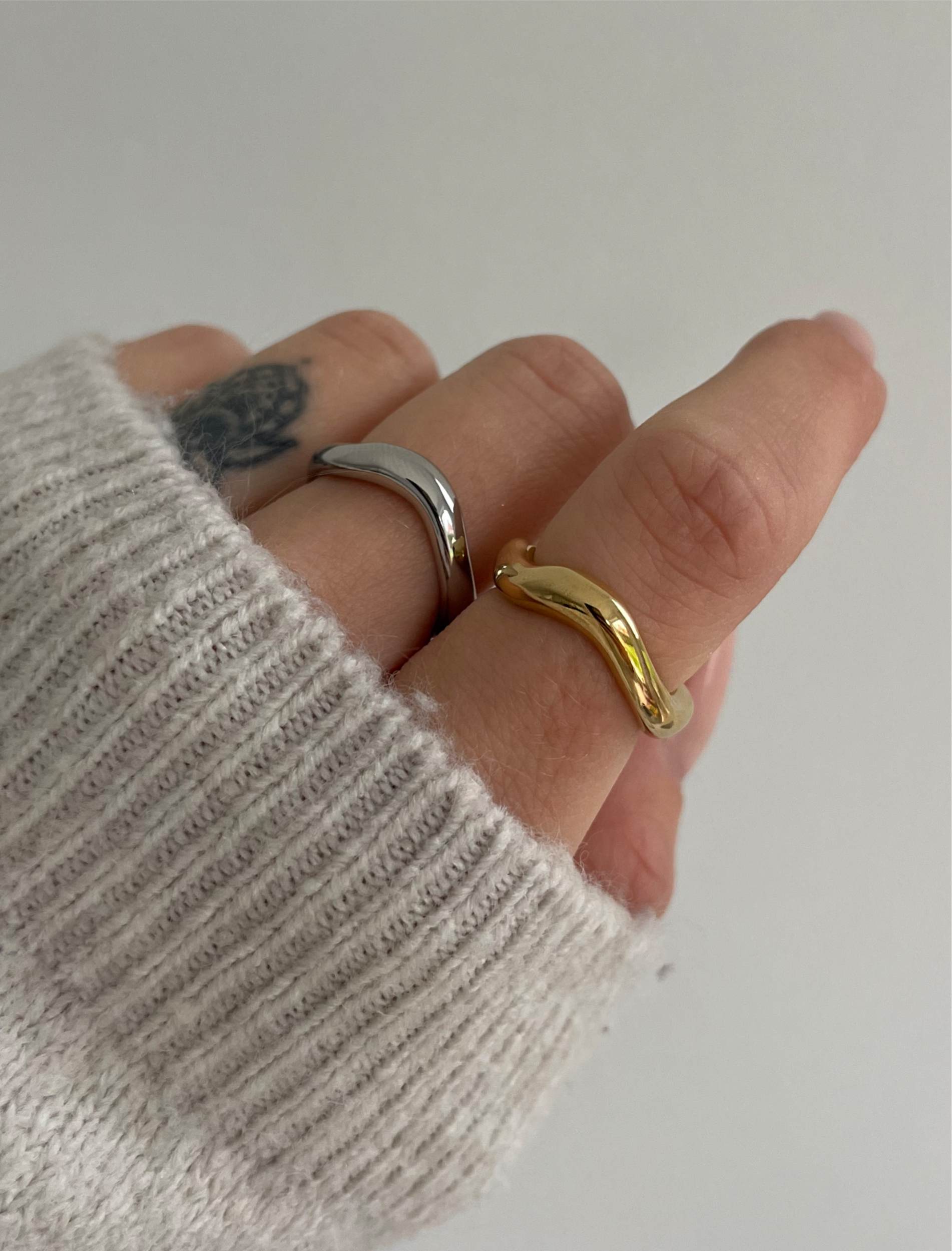 Ring ''Wave''