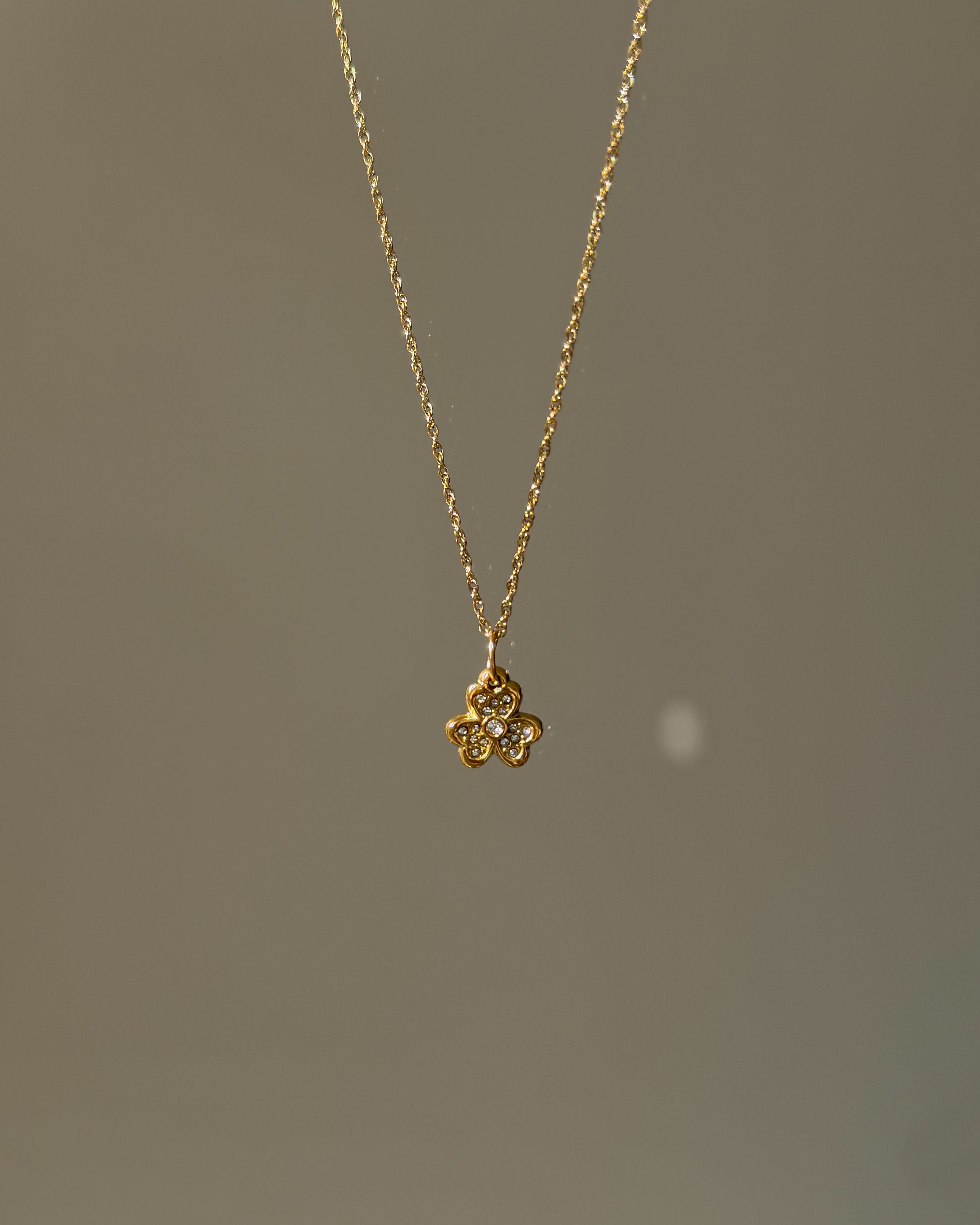 Charm Sparkly Flower