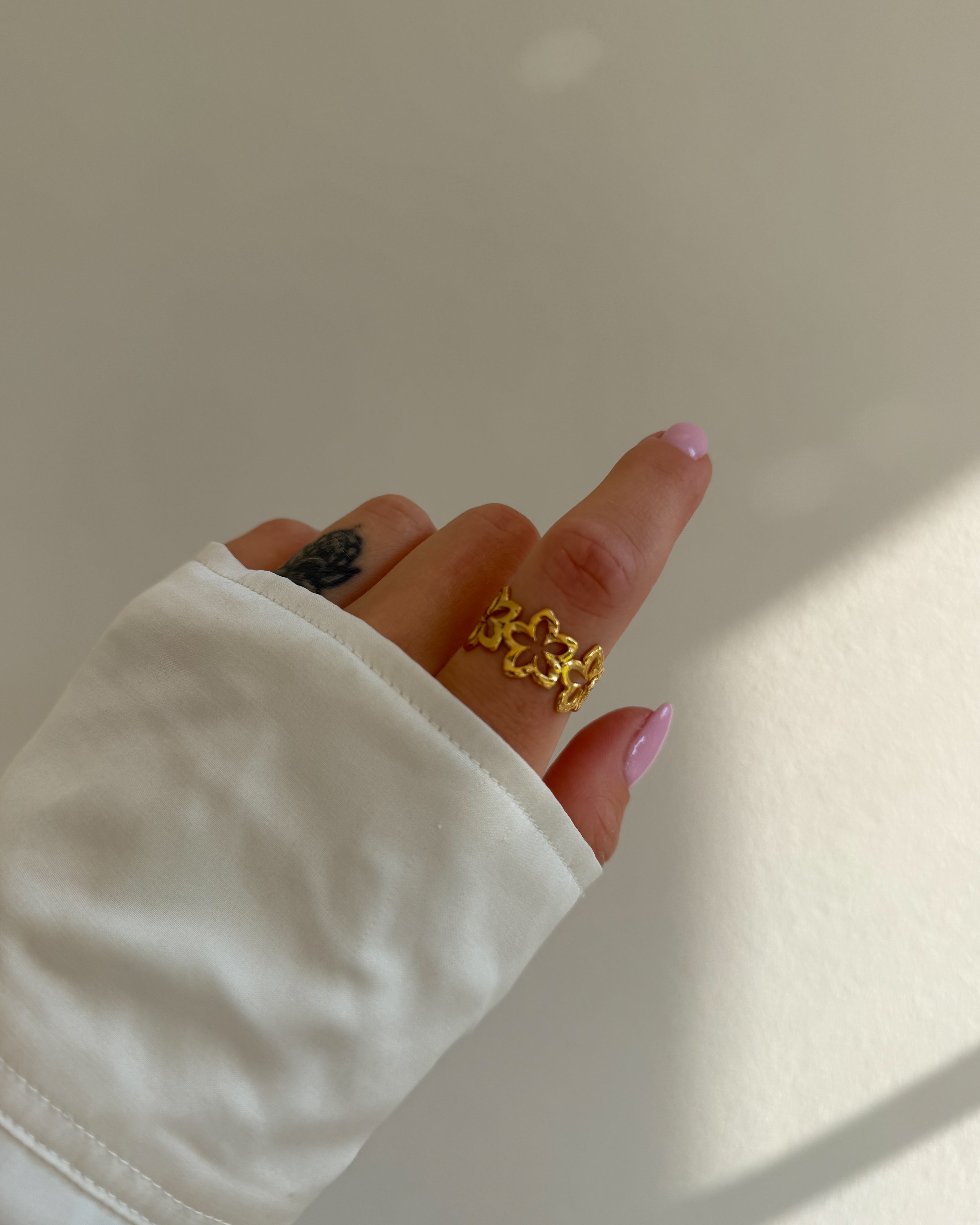 Ring Golden Petal