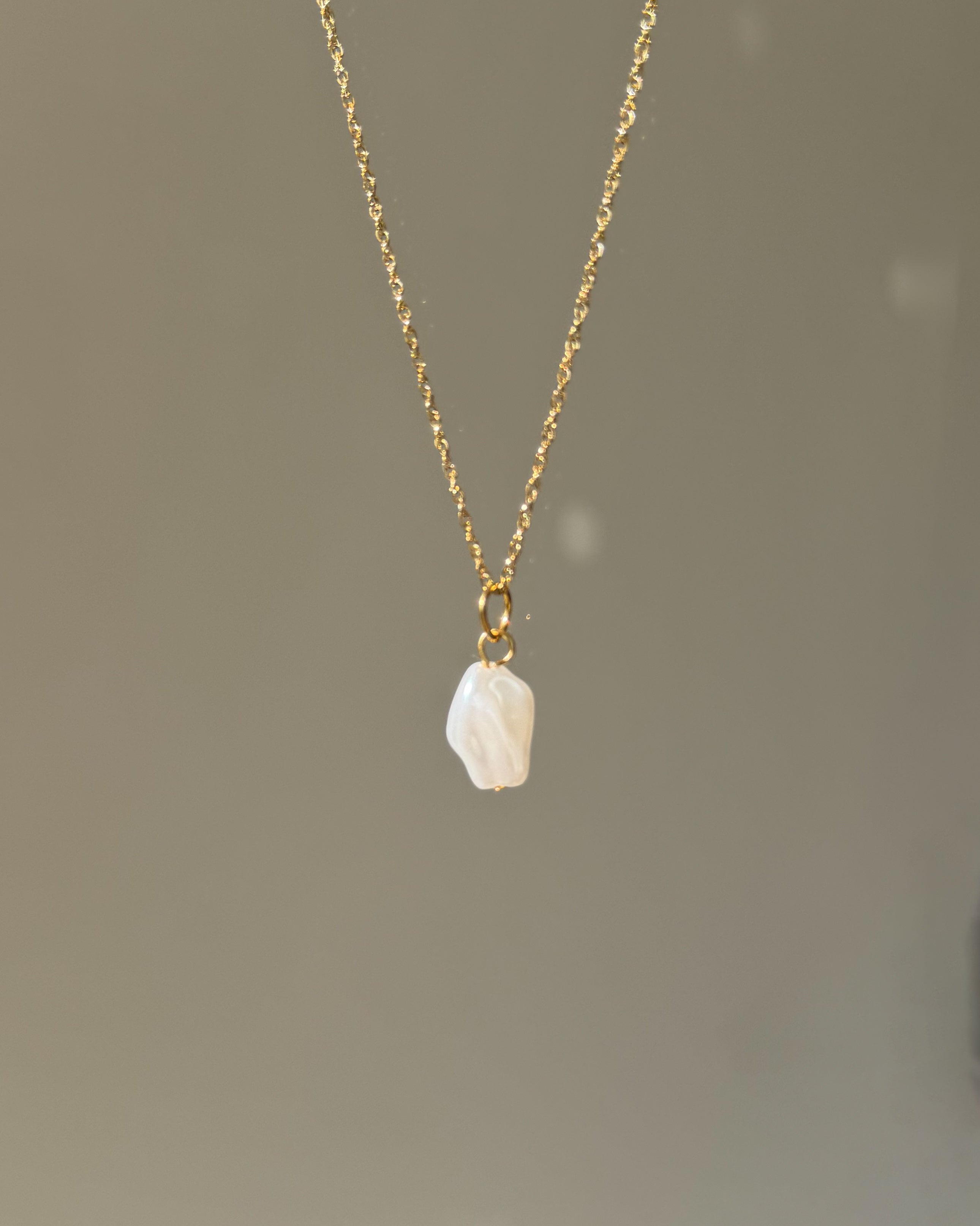 Charm Mini Organic Pearl