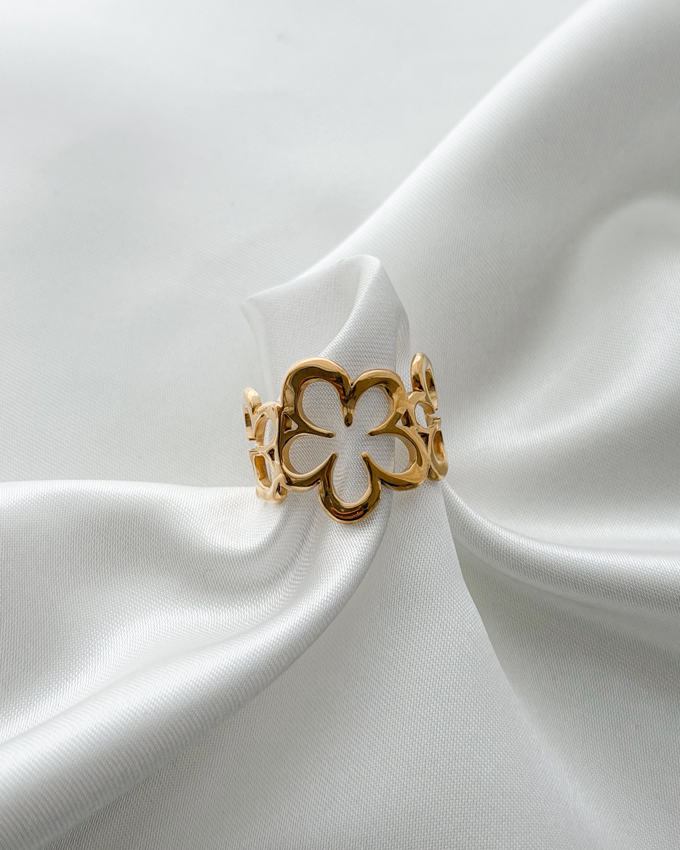 Ring Golden Bloom