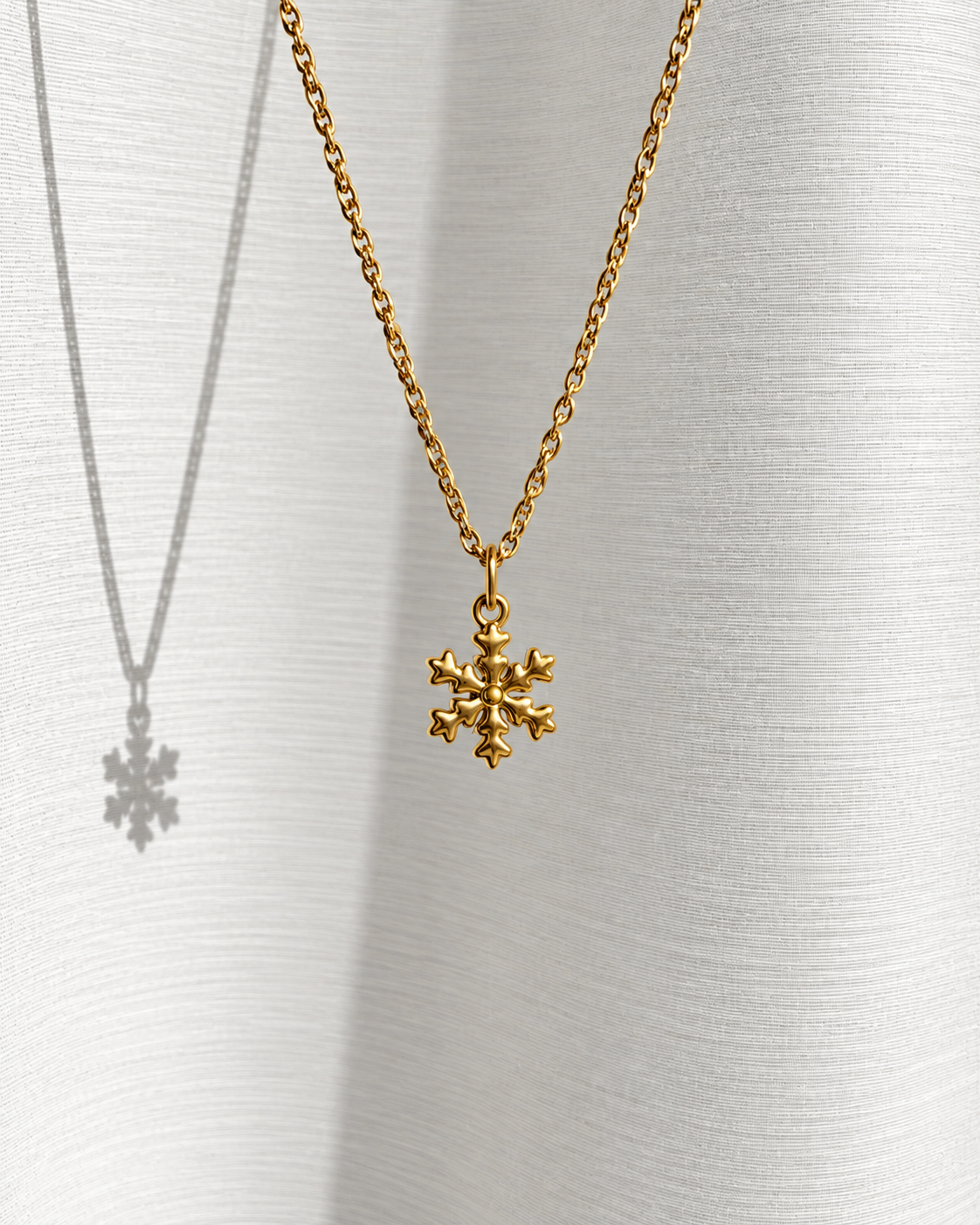 Charm Golden Snowflake