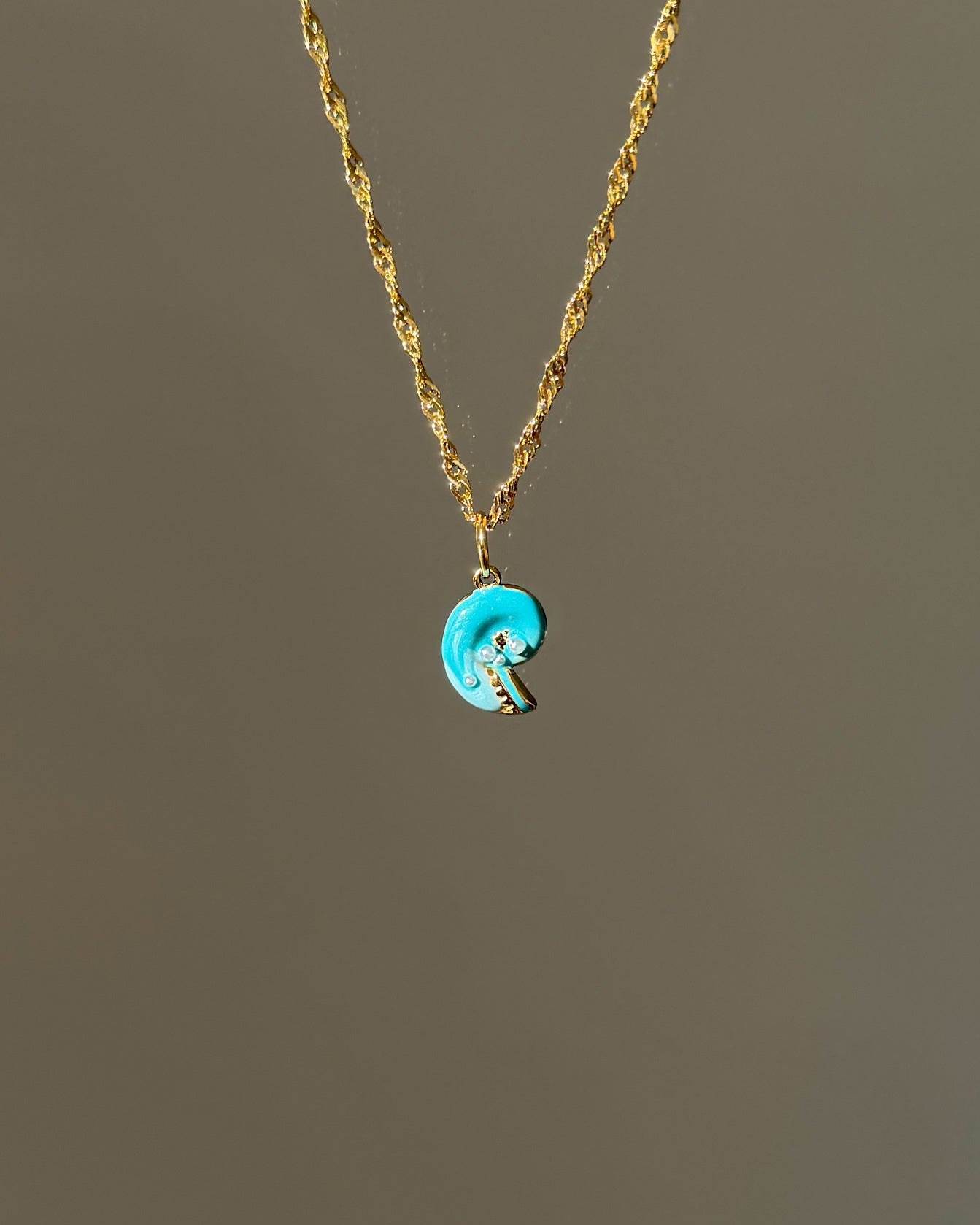 Charm Blue Ocean Shell