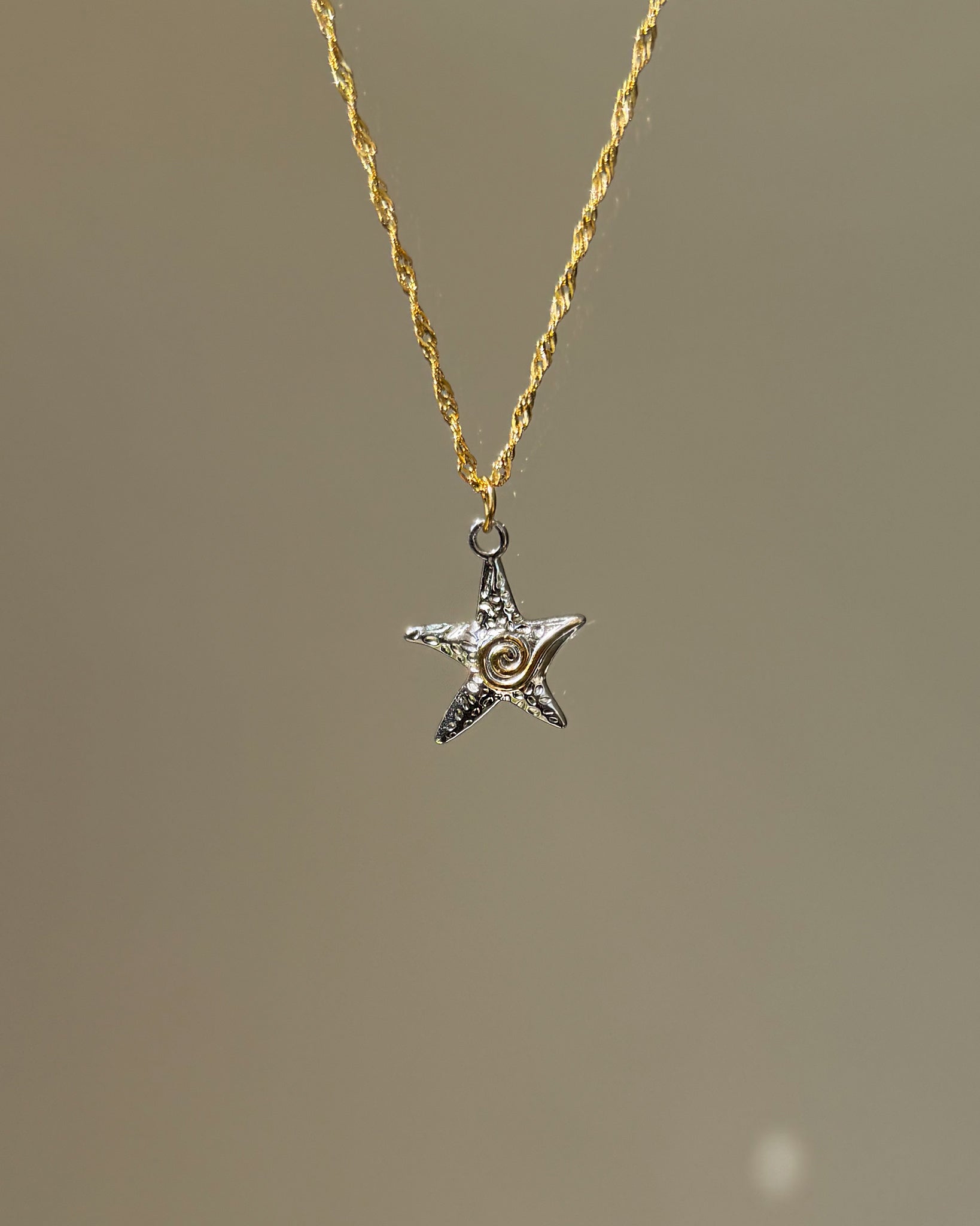 Charm Bicolor Starfish