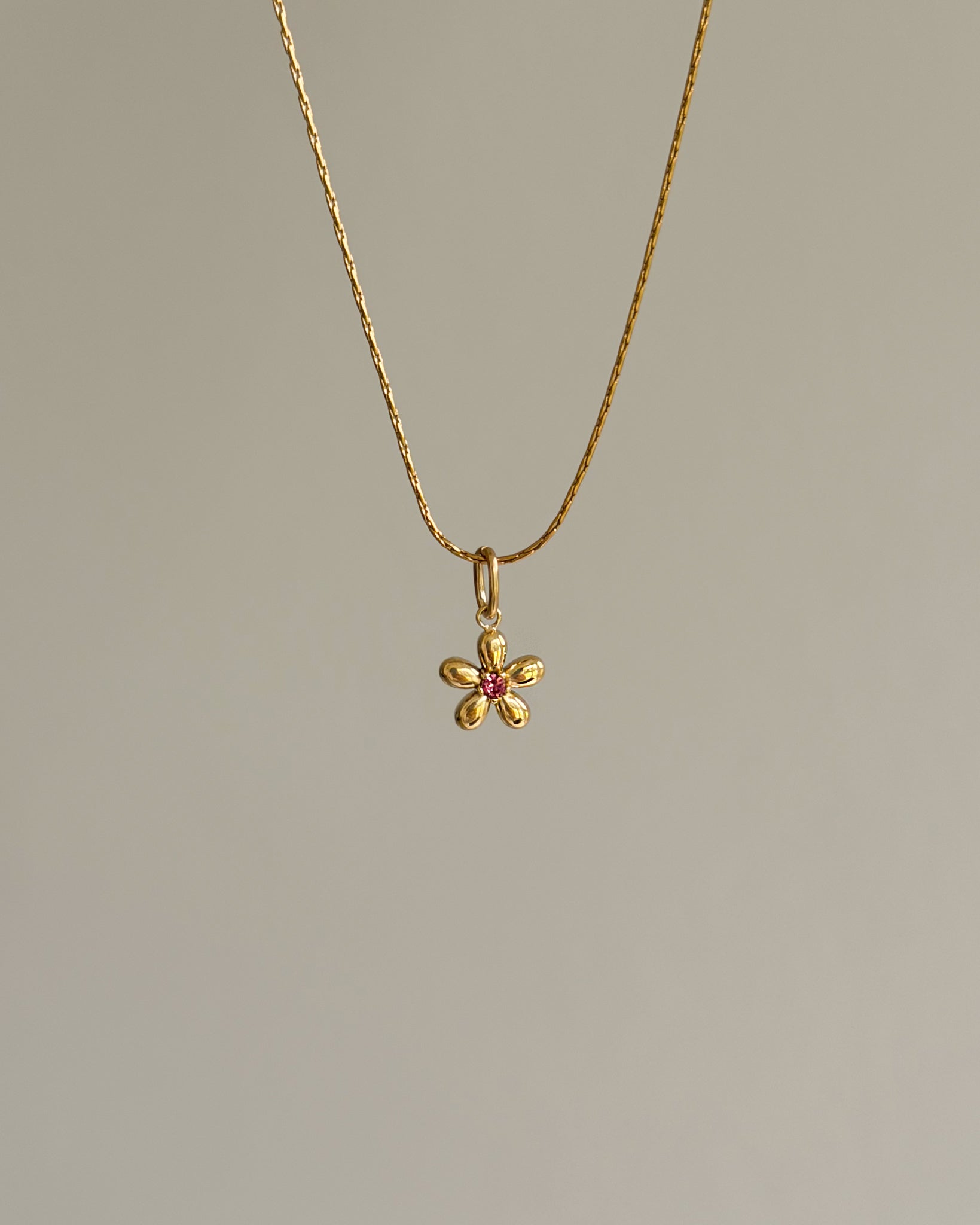 Charm Daisy Pink