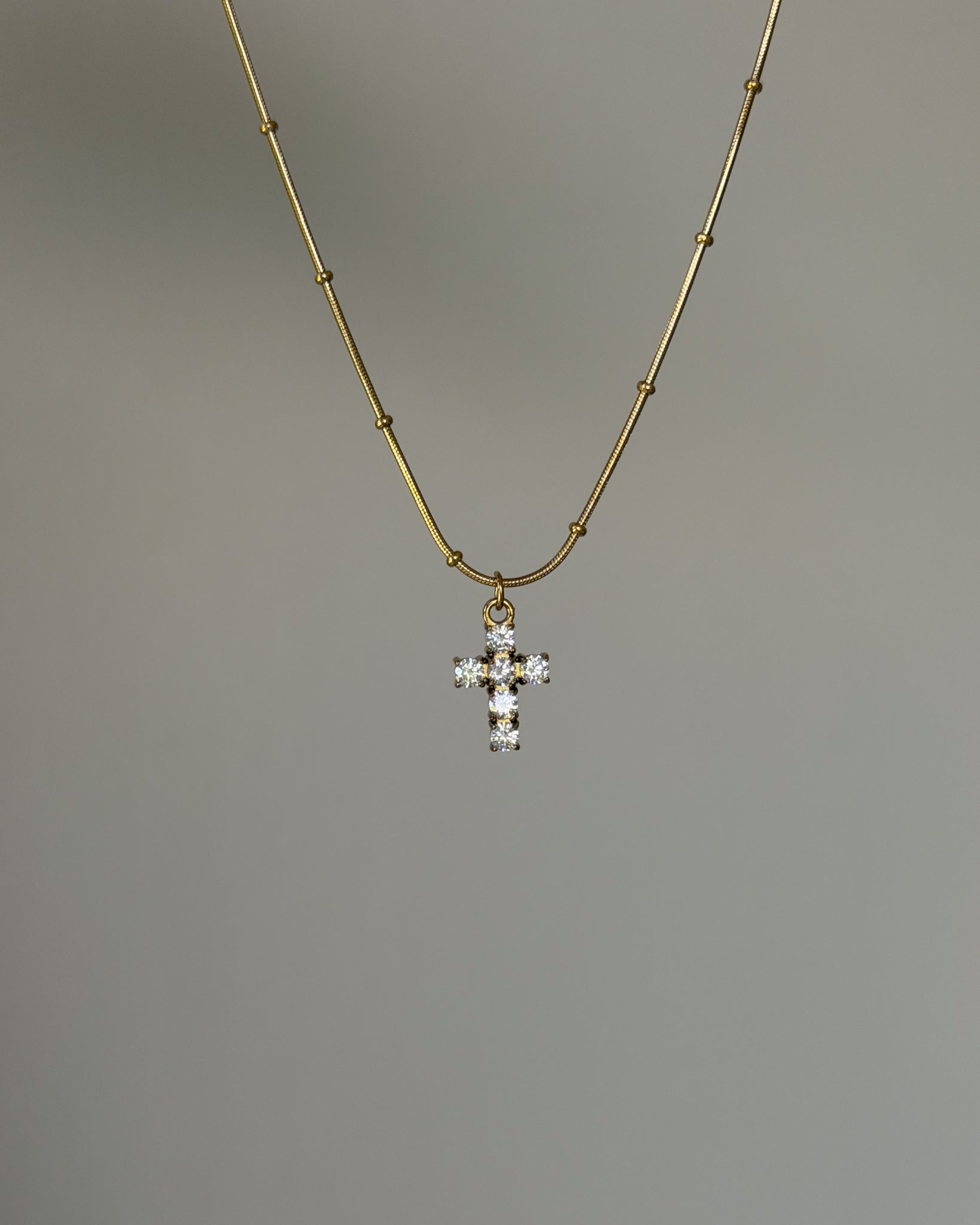 Charm Sparkling Cross