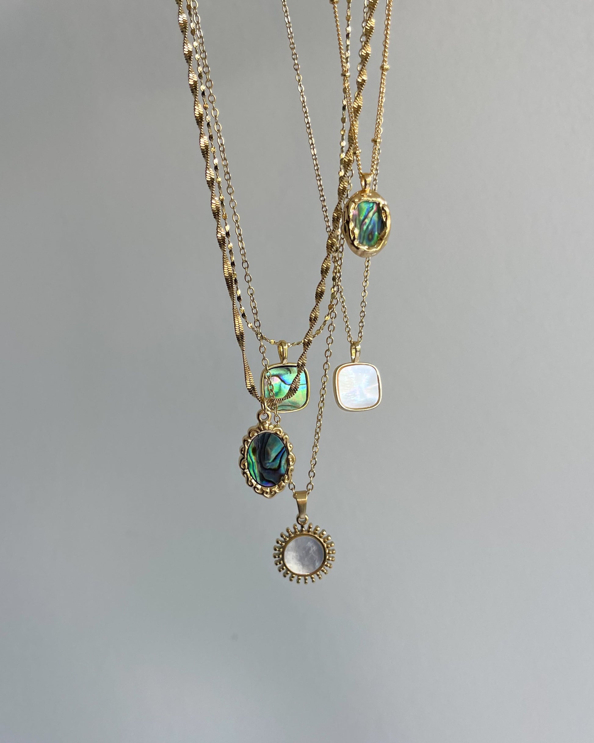 Charm Mirror of Abalone