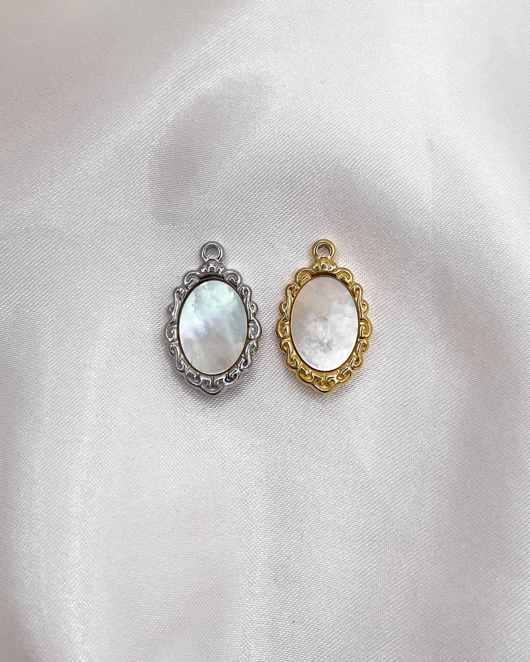 Charm Mirror of Shell