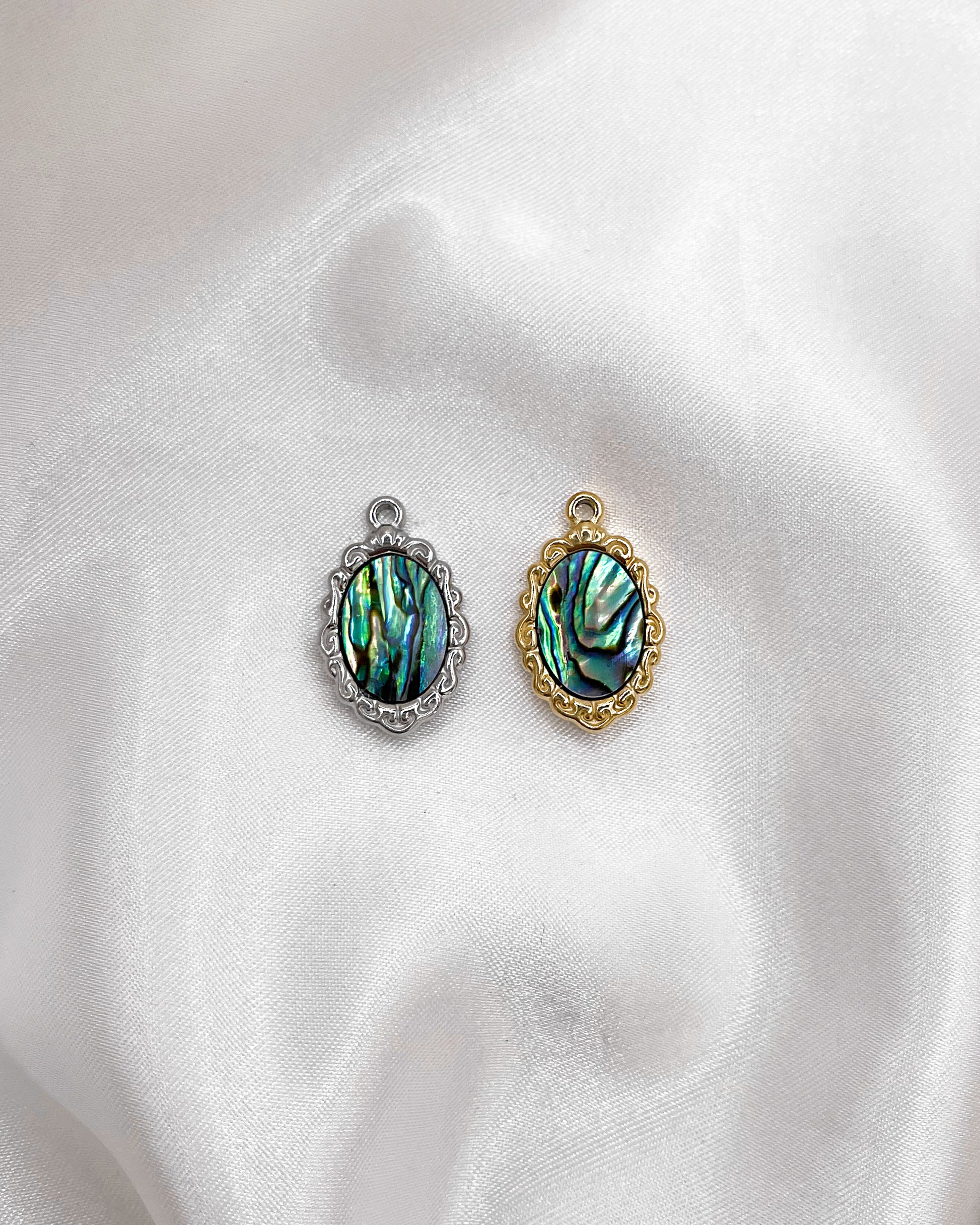 Charm Mirror of Abalone