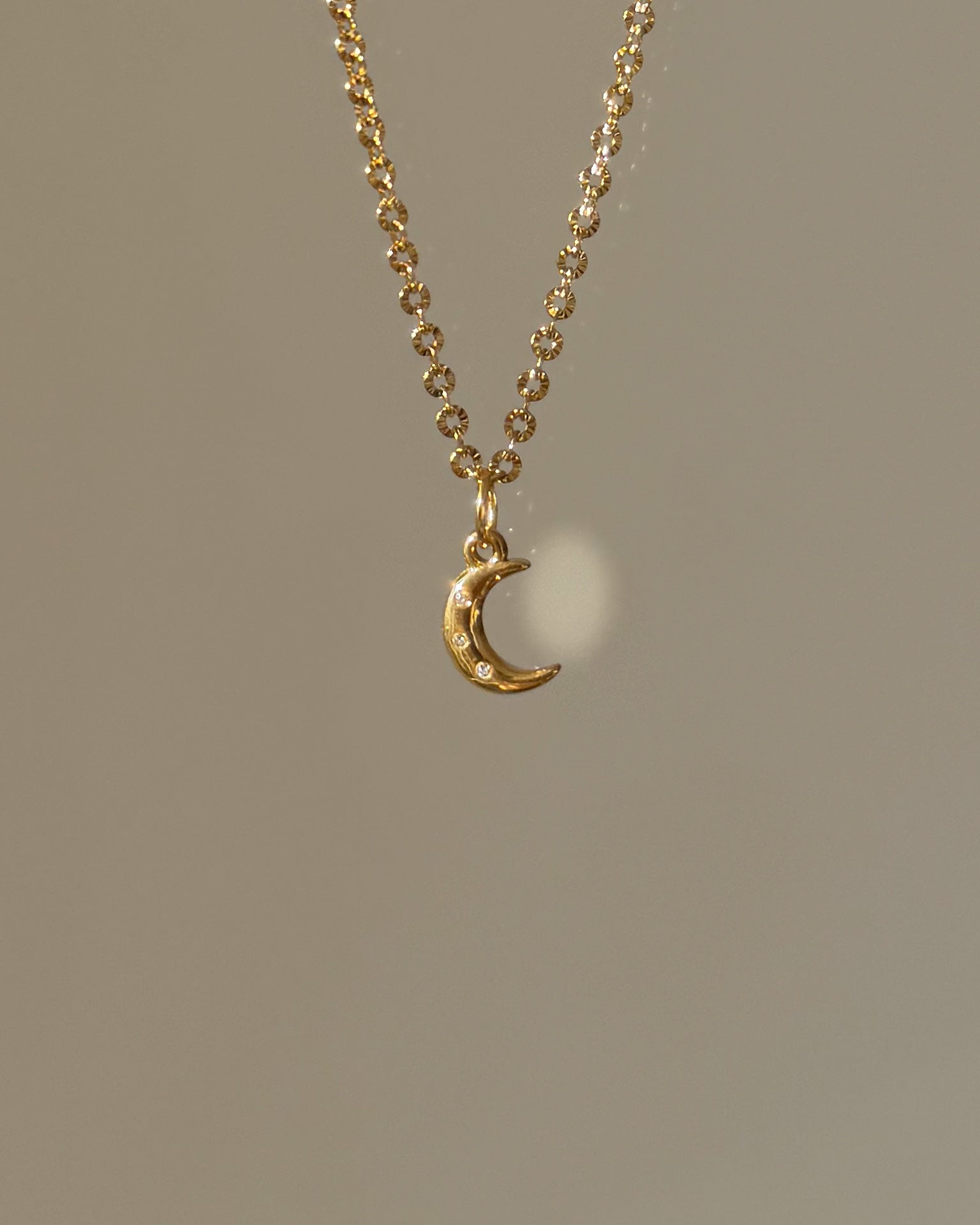 Charm Sparkling Moon