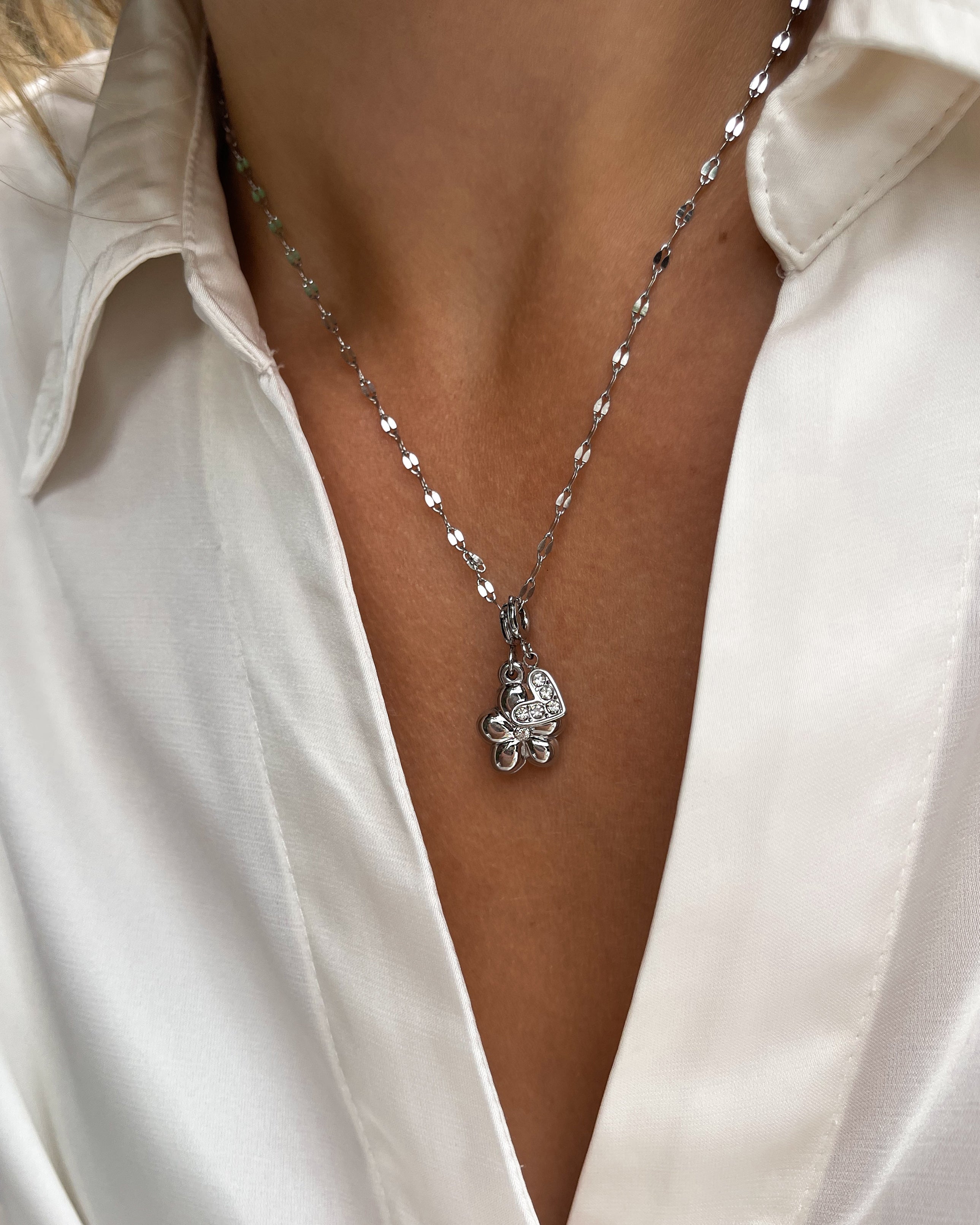 Charm Bloomy Shine