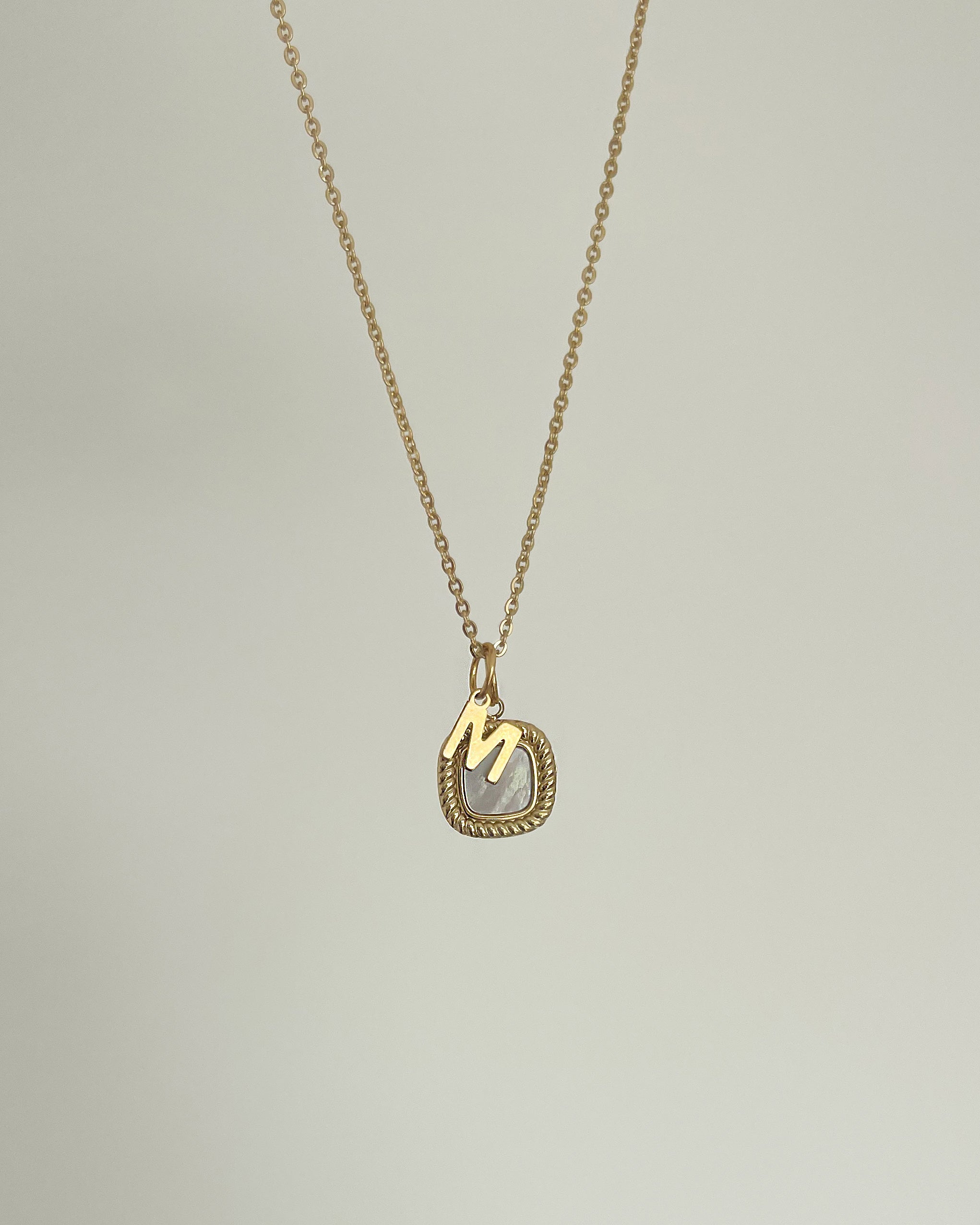 Charm Pearl Square