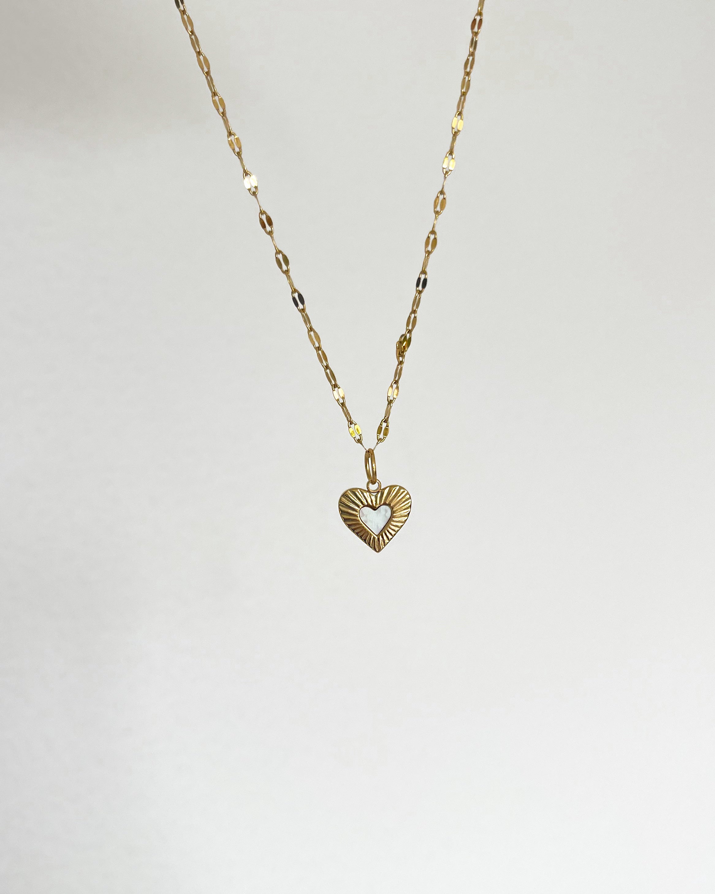 Charm Radiant Heart