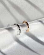 Feiner Edelstahl Earcuff in gold und silber.