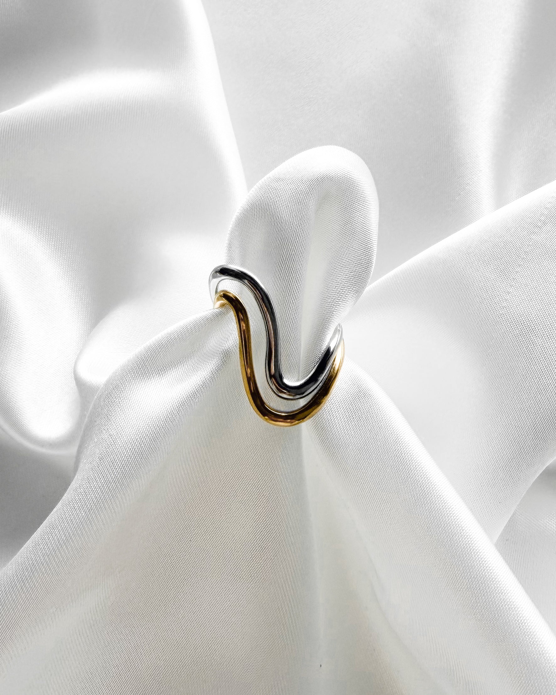 Ring Bicolor Wave