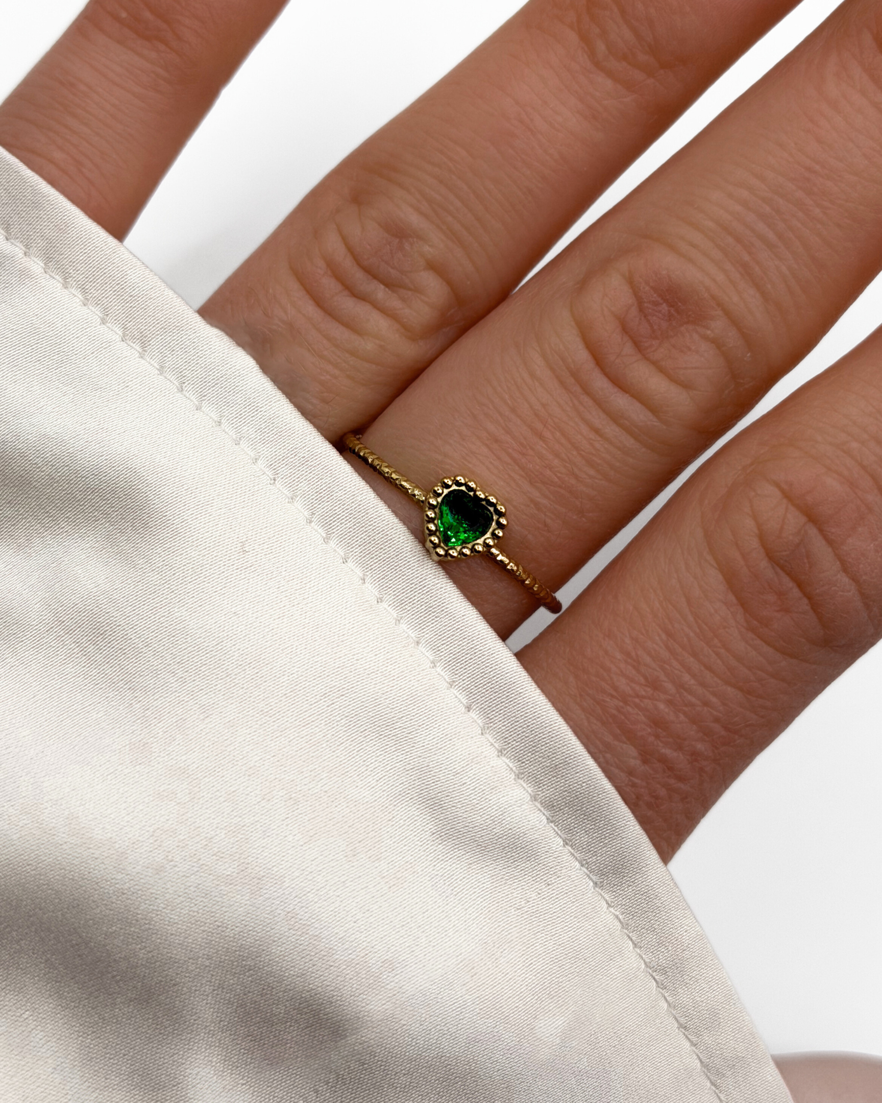 Ring Emerald Heart