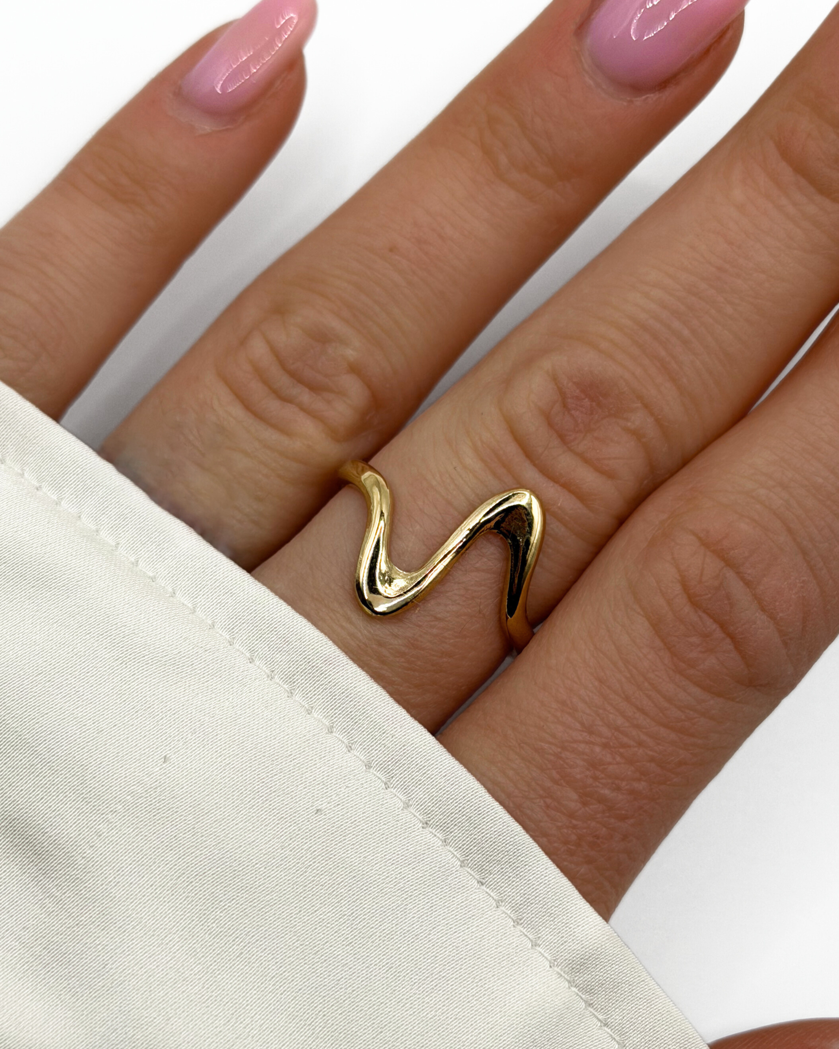 Ring Golden Wave