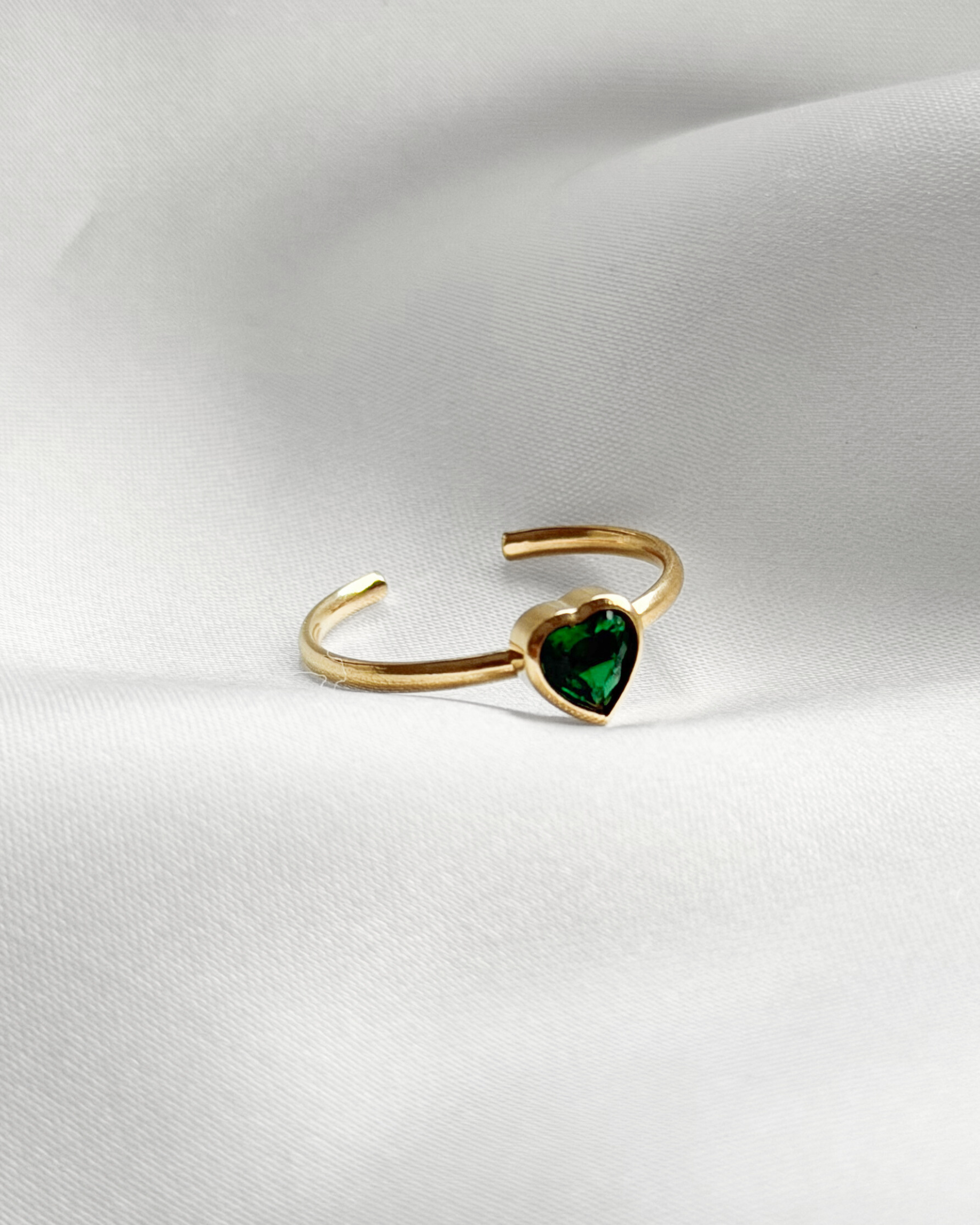 Ring Emerald Kiss