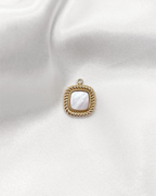 Charm Pearl Square