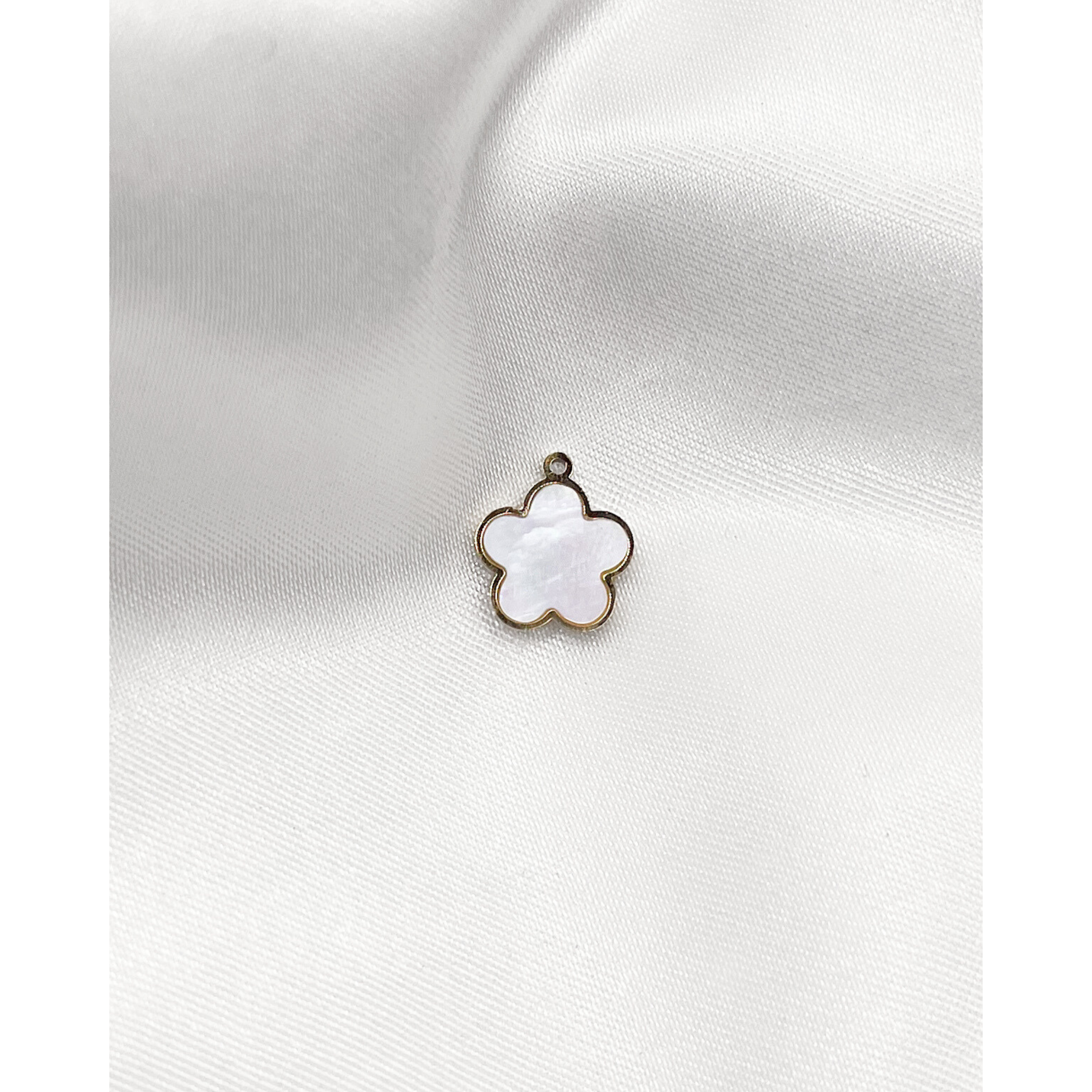 Charm Pearl Clover