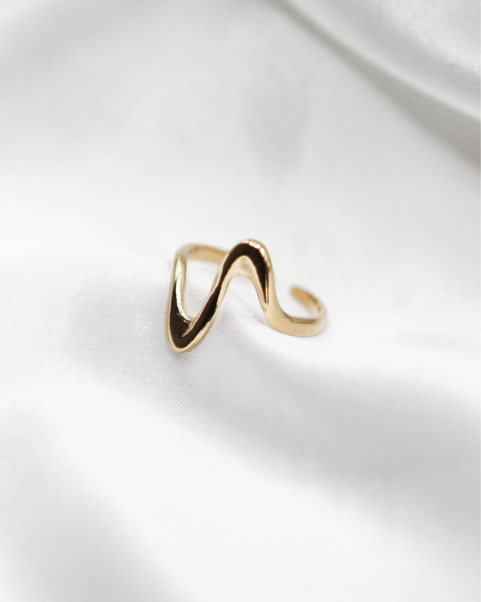 Ring Golden Wave