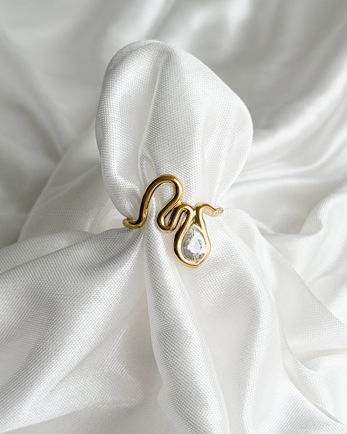 Ring Golden Loop