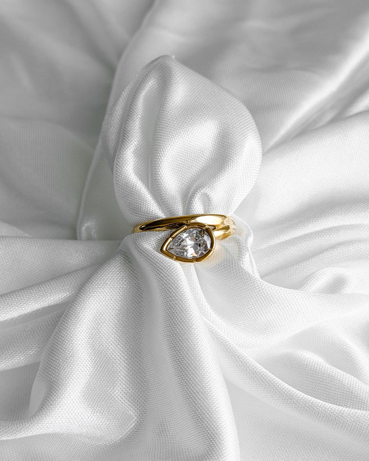 Ring Crystal Muse | Gold